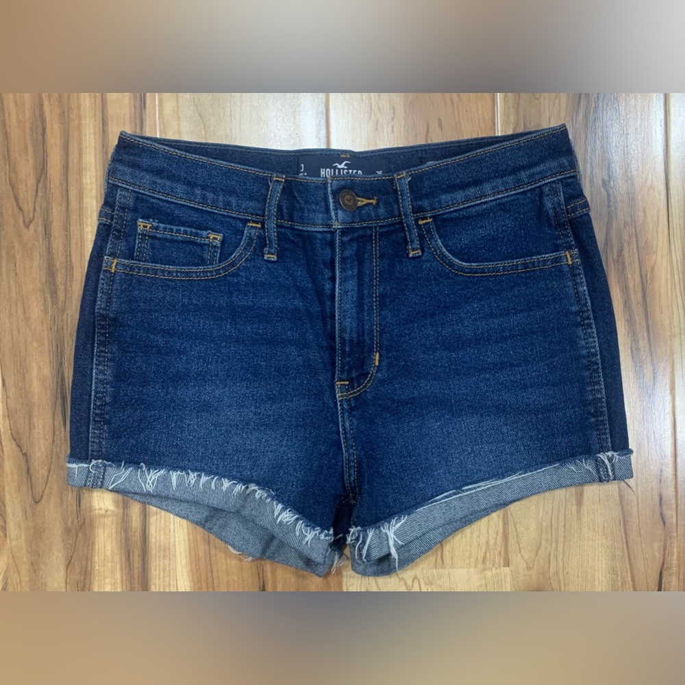 Hollister High-Rise Short Short Denim Vintage Stretch Cuffed Womens 3 Dark Wash